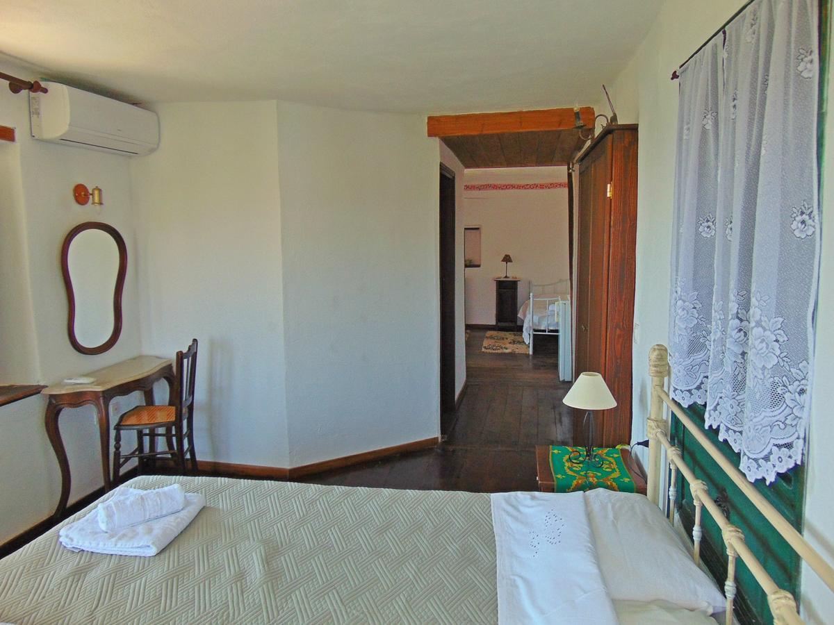 Archontiko Parisis Hotel Lafkos Exterior photo