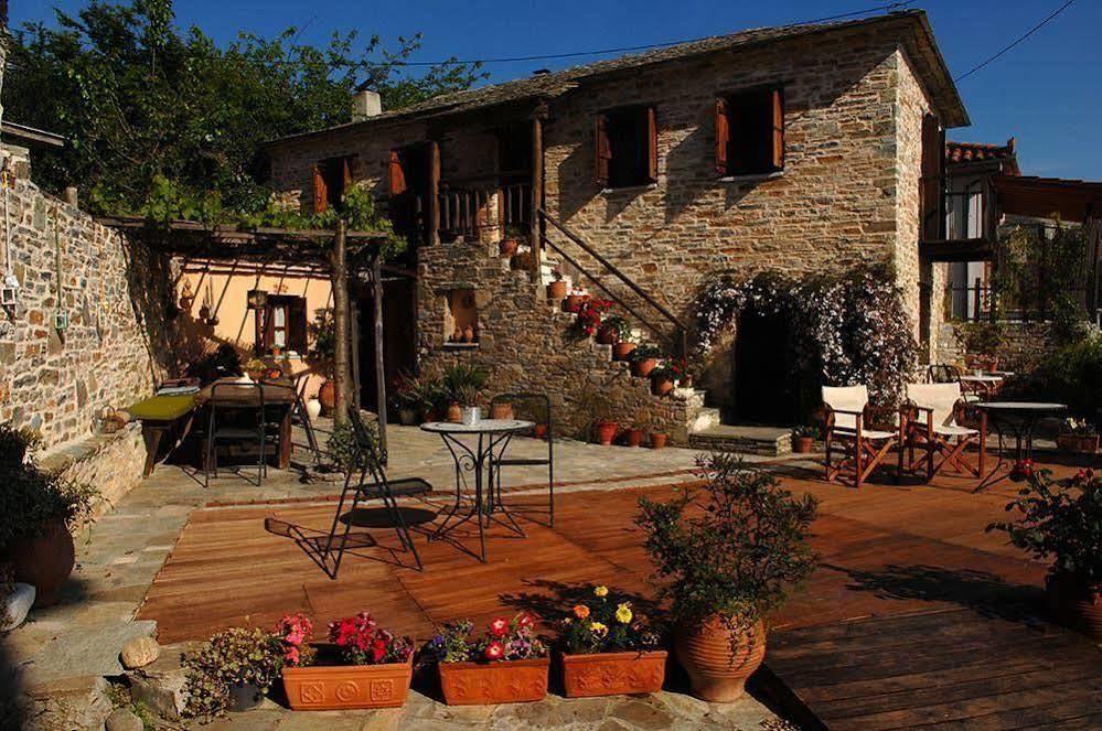 Archontiko Parisis Hotel Lafkos Exterior photo
