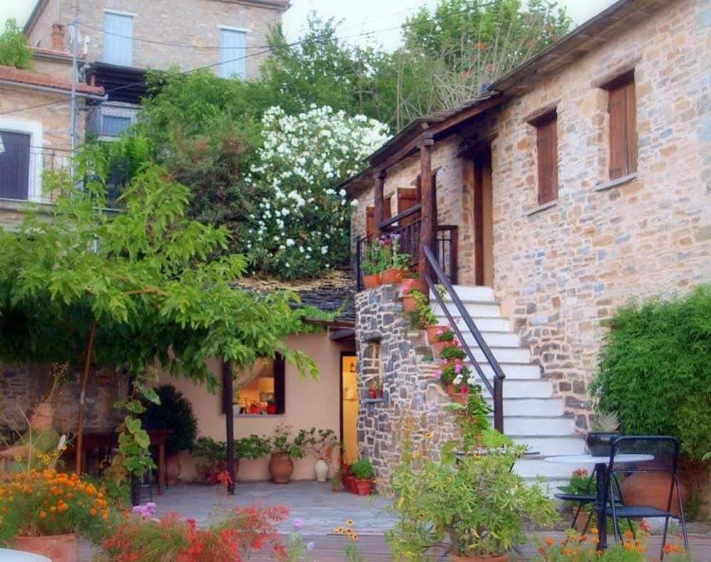 Archontiko Parisis Hotel Lafkos Exterior photo